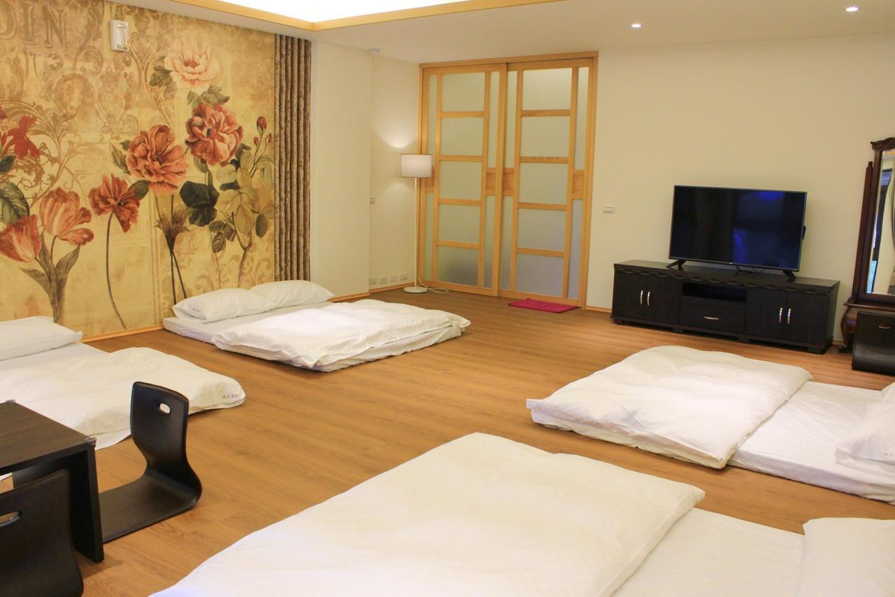 Ku Family B&B Hualien City Room photo